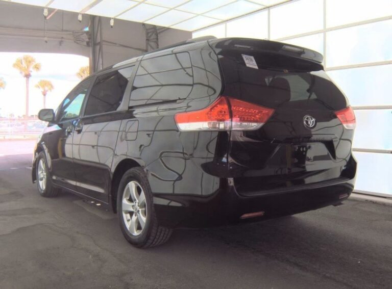 2014 Toyota Sienna
