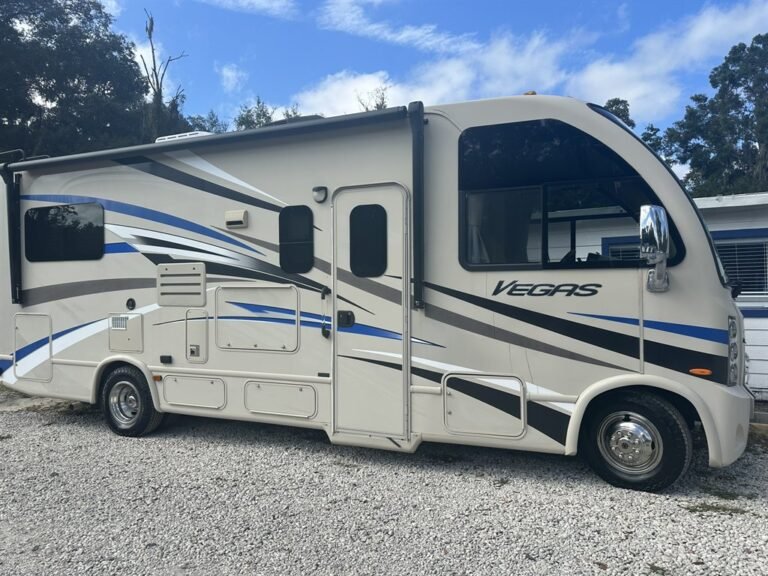 2015 Ford Commercial Vans