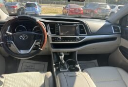 2016 Toyota Highlander