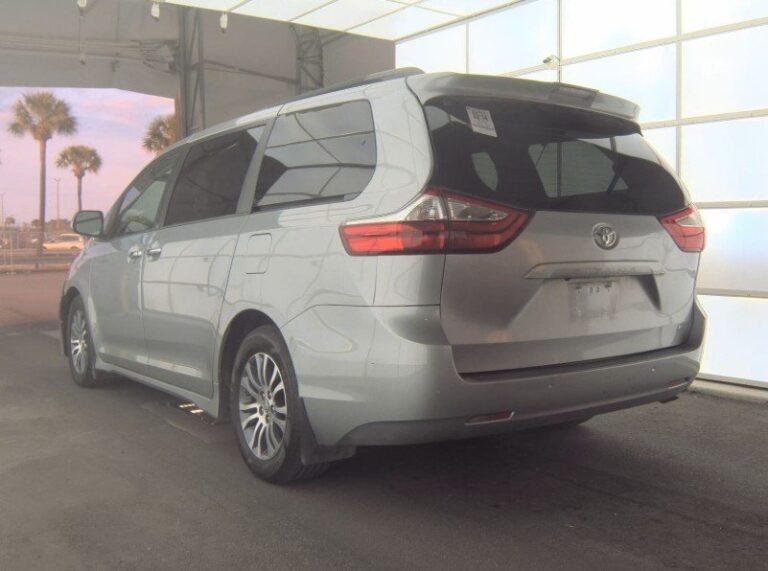 2018 Toyota Sienna